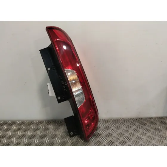 Piloto Trasero Derecho para Fiat Doblo Cargo (263_)