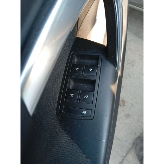 Mando Elevalunas Delantero Izquierdo para Opel Insignia A (G09)