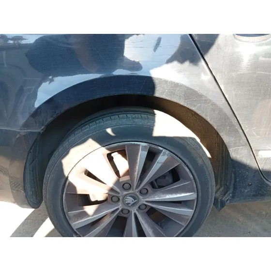 Paso De Rueda Trasero Derecho para Skoda Superb Ii Station Wagon (3T5)
