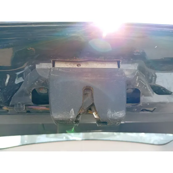 Cerradura Maletero / Porton para Mercedes-Benz Clase B Sports Tourer (W245)