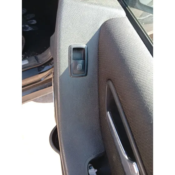 Mando Elevalunas Delantero Derecho para Mercedes-Benz Clase B Sports Tourer (W245)
