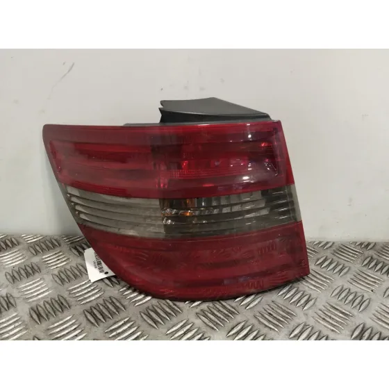 Piloto Trasero Izquierdo para Mercedes-Benz Clase B Sports Tourer (W245)