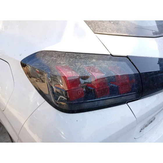 Piloto Trasero Izquierdo para Peugeot 208 Ii (Ub_, Up_, Uw_, Uj_)