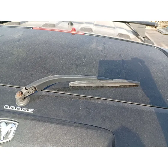 Brazo Limpia Trasero para Dodge Nitro