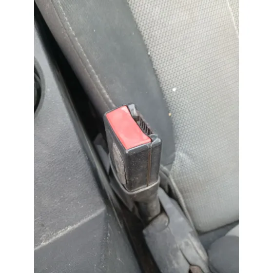 Enganche Cinturon Delantero Derecho para Dodge Nitro