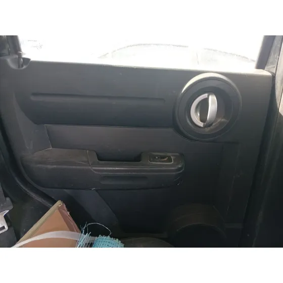 Guarnecido Puerta Trasera Izquierda para Dodge Nitro