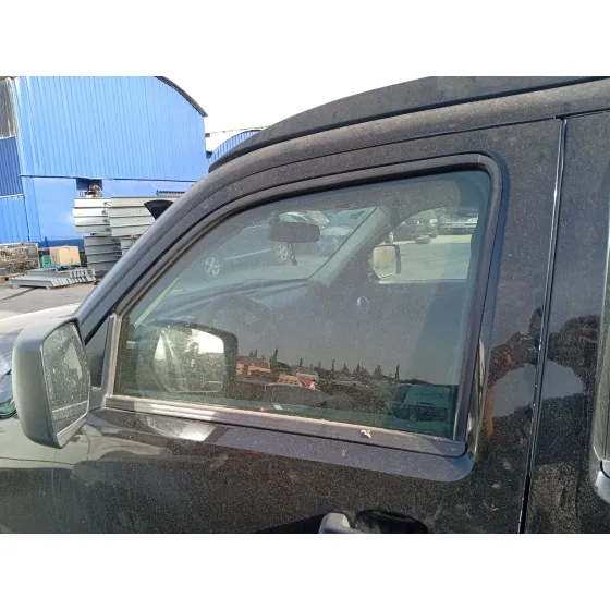 Luna Delantera Izquierda para Dodge Nitro