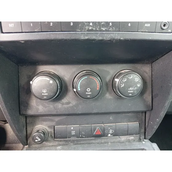 Mando Climatizador para Dodge Nitro