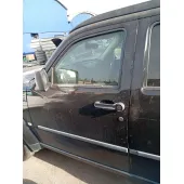 Puerta Delantera Izquierda para Dodge Nitro