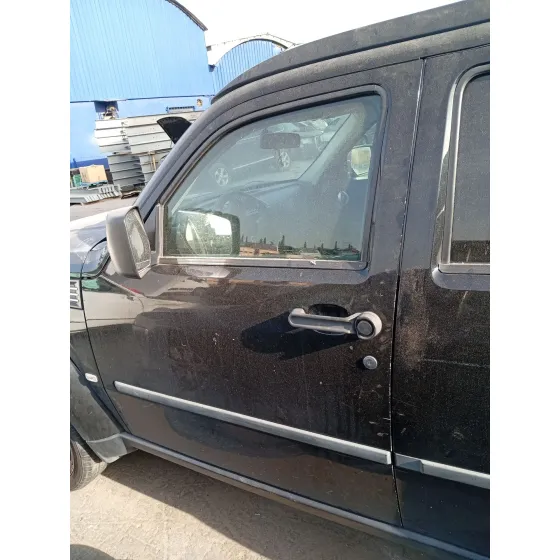 Puerta Delantera Izquierda para Dodge Nitro