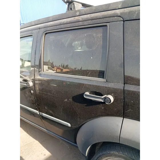Puerta Trasera Izquierda para Dodge Nitro