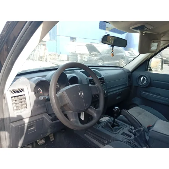 Salpicadero para Dodge Nitro