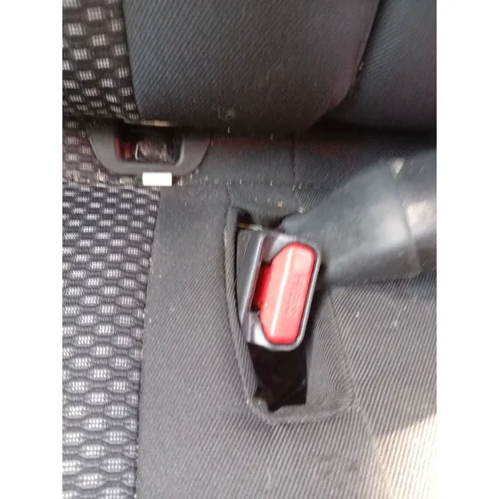 Enganche Cinturon Trasero Derecho para Suzuki Vitara (Ly)