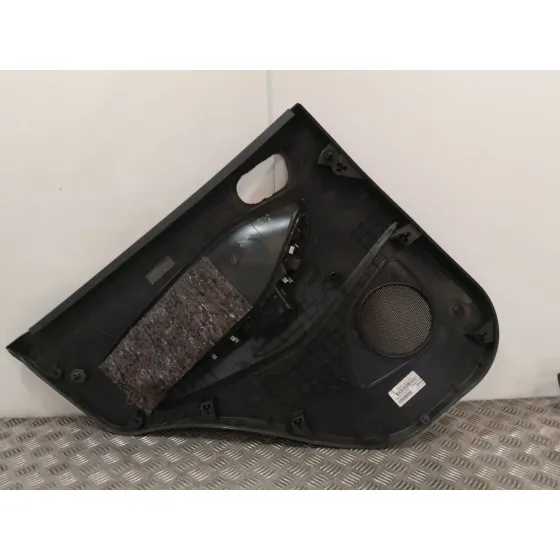 Guarnecido Puerta Trasera Derecha para Ford Ka+