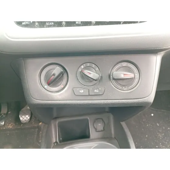 Mando Climatizador para Seat Ibiza Iv (6J5, 6P1)