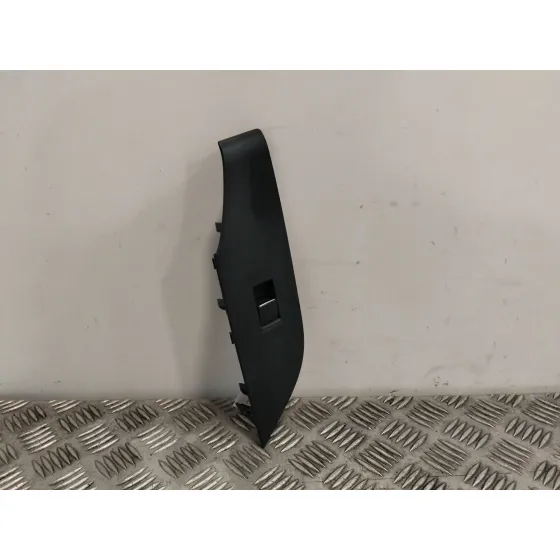 Elevalunas Delantero Izquierdo para Toyota Rav 4 V (_A5_, _H5_)