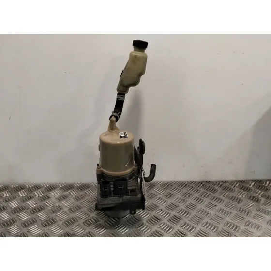 Bomba Direccion para Mazda 3 Sedan (Bl)