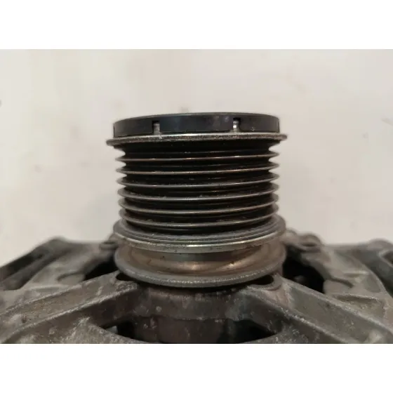 Alternador para Mercedes-Benz Clase C (W203)