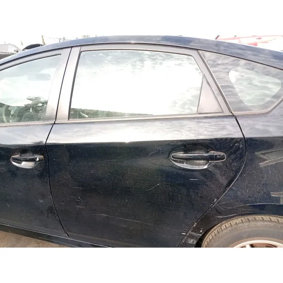 Puerta Trasera Izquierda para Toyota Prius (_W3_)