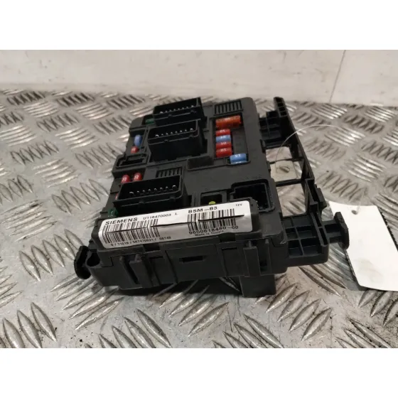 Caja Reles / Fusibles para Citroën Xsara Picasso (N68)