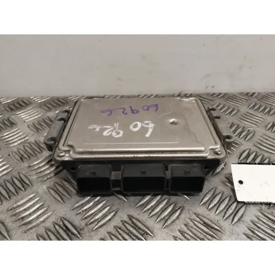 Centralita Motor Uce para Renault Trafic Ii Furgoneta (Fl)