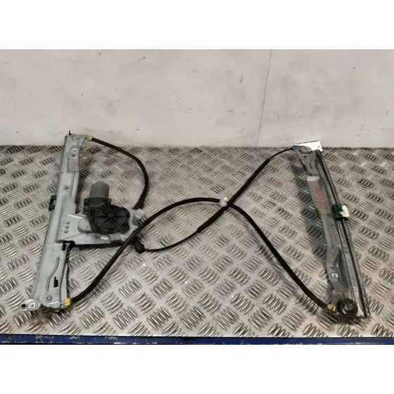 Elevalunas Delantero Izquierdo para Renault Clio Iii (Br0/1, Cr0/1)