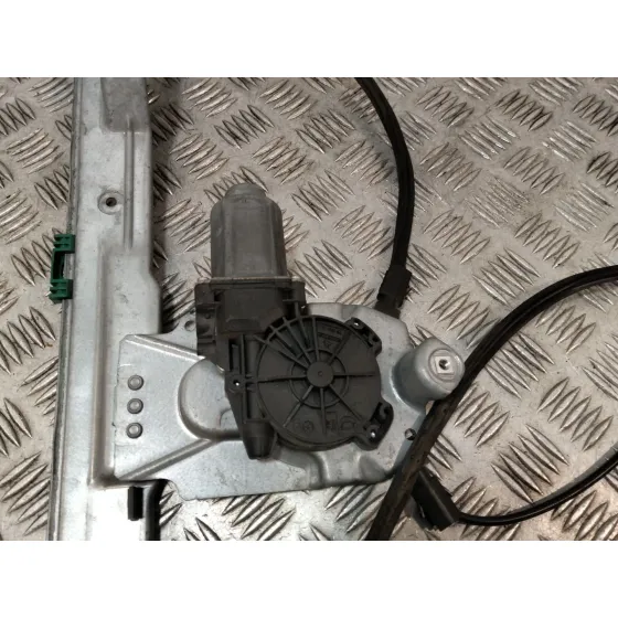 Elevalunas Delantero Izquierdo para Renault Clio Iii (Br0/1, Cr0/1)
