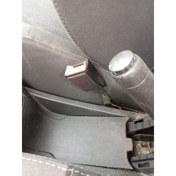 Enganche Cinturon Delantero Derecho para Peugeot 208 I (Ca_, Cc_)