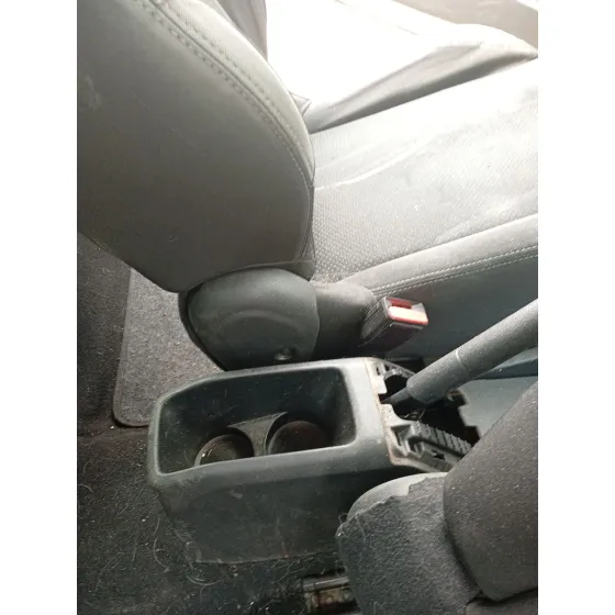 Enganche Cinturon Delantero Izquierdo para Peugeot 208 I (Ca_, Cc_)