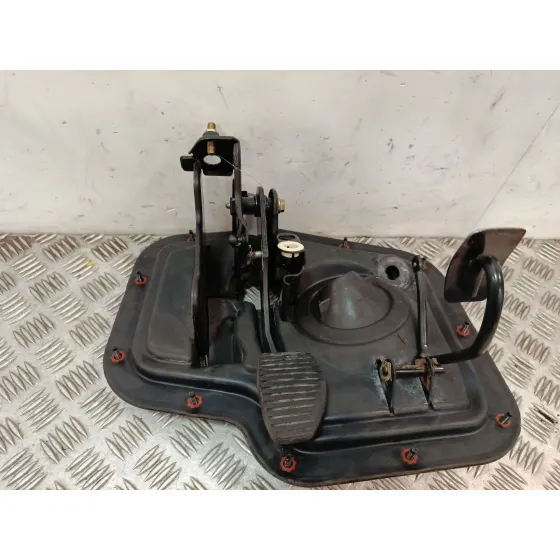 Pedal Embrague para Peugeot Expert Caja/Chasis (223)