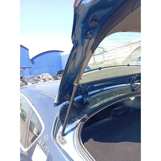 Amortiguadores Maletero / Porton para Opel Astra J (P10)