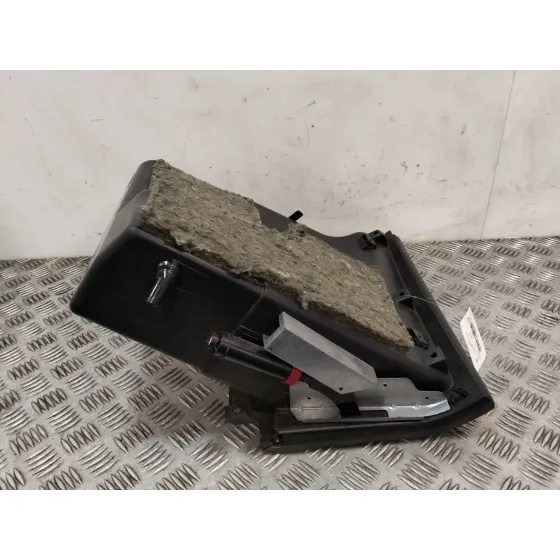 Guantera para Saab 9-5 (Ys3E)