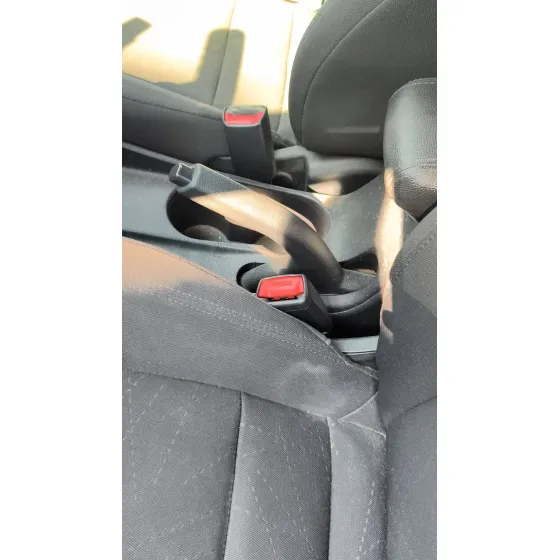 Enganche Cinturon Delantero Izquierdo para Kia Rio Iii (Ub)