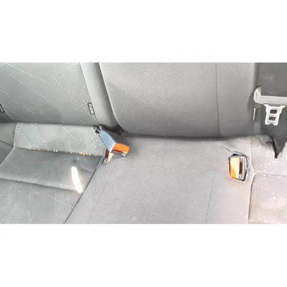 Enganche Cinturon Trasero Derecho para Kia Rio Iii (Ub)