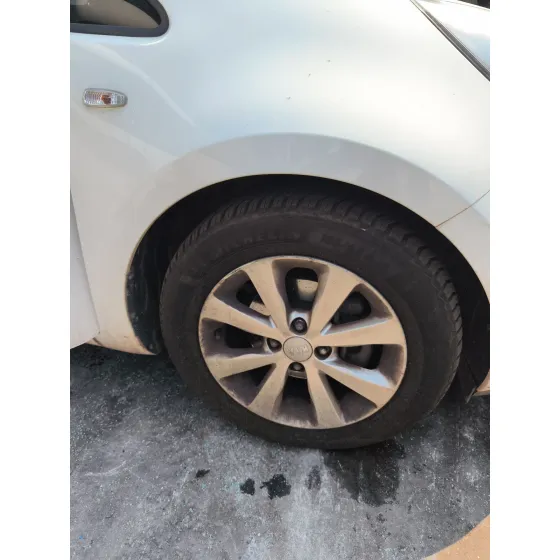 Llanta Delantera Derecha para Kia Rio Iii (Ub)
