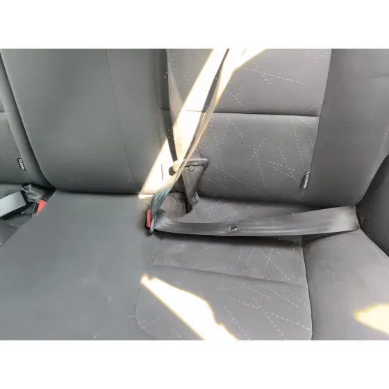 Enganche Cinturon Trasero Izquierdo para Kia Rio Iii (Ub)