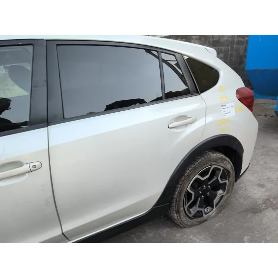 Puerta Trasera Izquierda para Subaru Xv (_Gp_)