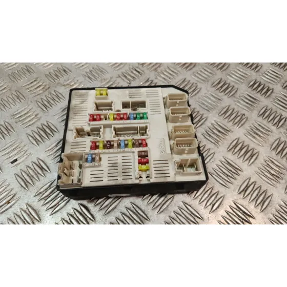 Caja Reles / Fusibles para Renault Megane Iii Hatchback (Bz0/1_, B3_)