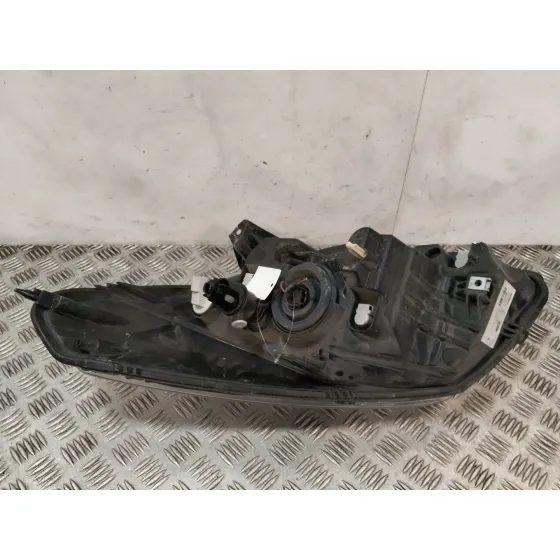Faro Derecho para Dacia Sandero (Bs_)