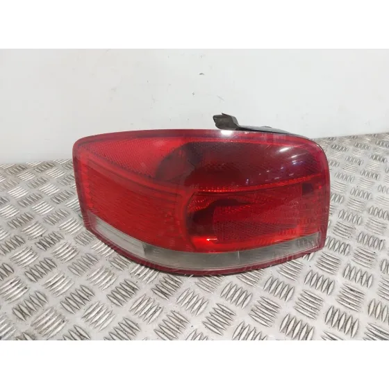 Piloto Trasero Izquierdo para Audi A3 (8P)