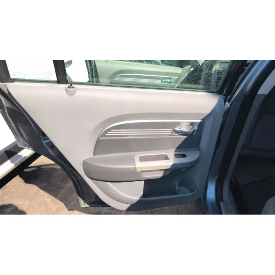 Guarnecido Puerta Trasera Izquierda para Chrysler Sebring (Js)