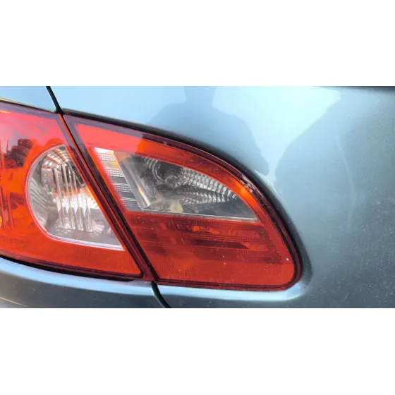 Piloto Trasero Izquierdo Interior para Chrysler Sebring (Js)