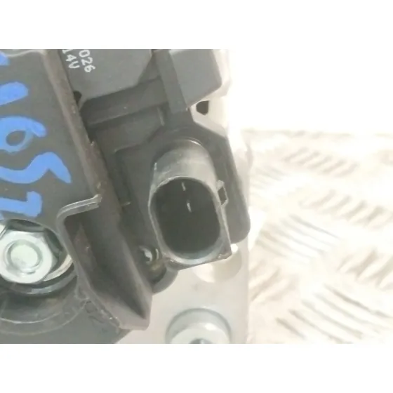 Alternador para Nissan Atleon 120
