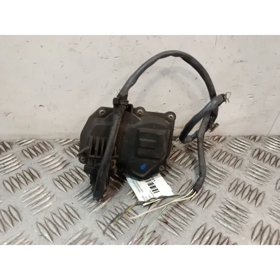 Caja Mariposa para Mercedes-Benz Clase C (W204)