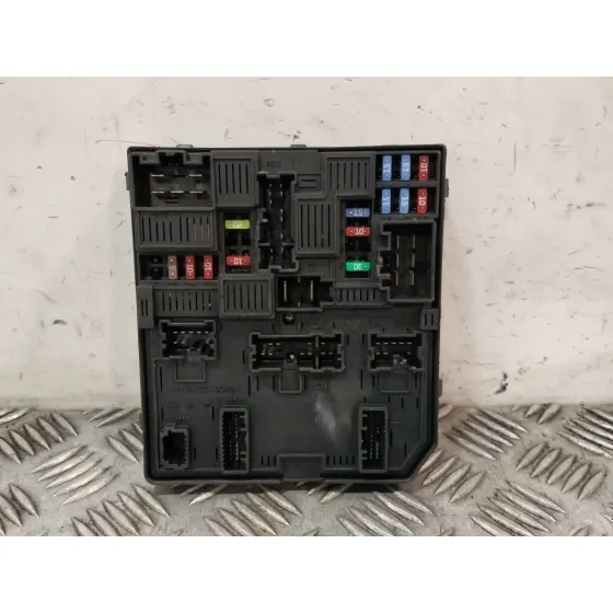 Caja Reles / Fusibles para Nissan Qashqai Ii (J11, J11_)
