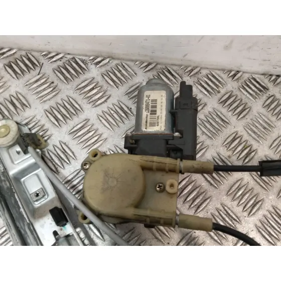 Elevalunas Delantero Izquierdo para Renault Megane Ii (Bm0/1_, Cm0/1_)