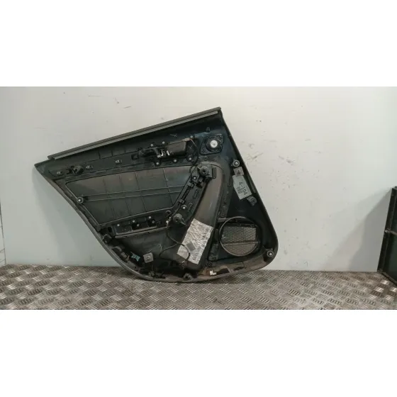 Guarnecido Puerta Trasera Derecha para Audi A4 Allroad Quattro (8K)