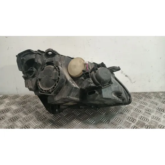 Faro Izquierdo para Mercedes-Benz Clase B Sports Tourer (W245)