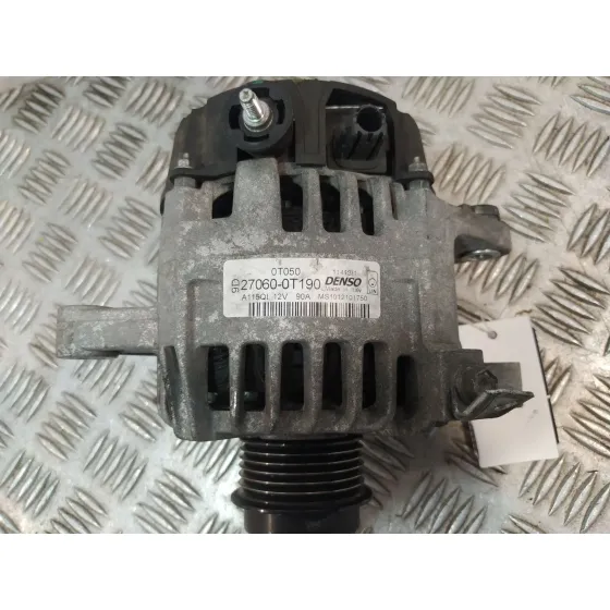Alternador para Toyota Auris (_E18_)