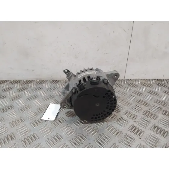 Alternador para Toyota Auris (_E18_)